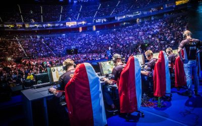Debate: «eSports: Oportunidad o Riesgo»